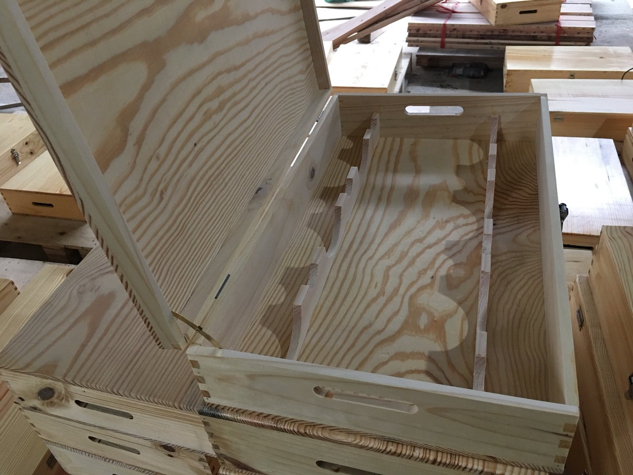 Sản Xuất Hộp Rượu Da Cao Cấp | Mẫu Mã Đa Dạng, Chất Lượng Cao‎