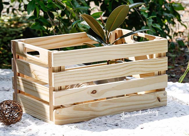 Thùng Gỗ Pallet Decor: Tạo Sự Trang Trí Cho Sản Phẩm