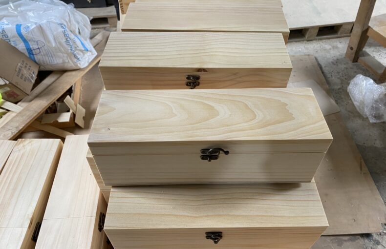 Hộp quà Tết bằng gỗ