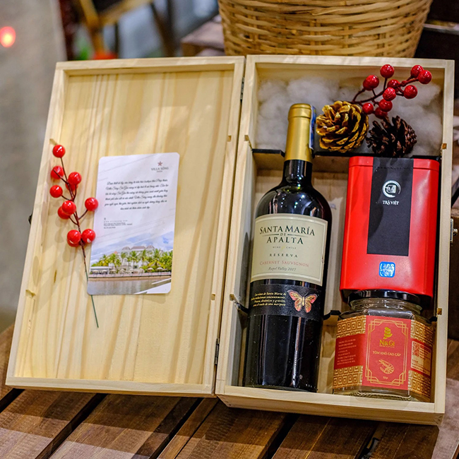 Tổng quan Hộp Gỗ Rượu Tết Gắn Kết Gia Đình Trong Những Ngày Tết