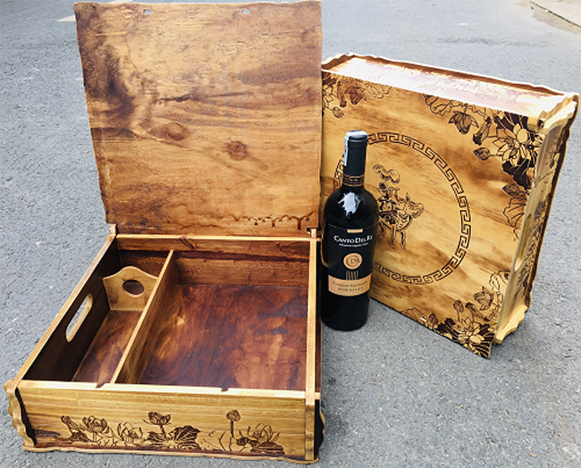 Sản phẩm tương tự Hộp Gỗ Rượu Tết Gắn Kết Gia Đình Trong Những Ngày Tết