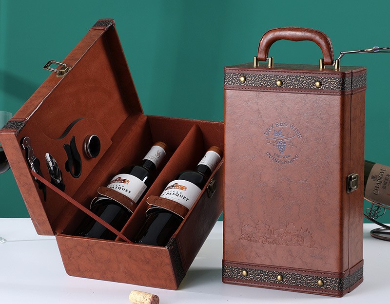 Đẳng Cấp và Tiện Lợi: Hộp Rượu Đôi Cho Thưởng Thức Rượu Ngon